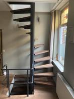 Spiltrap met hardhouten treden, Doe-het-zelf en Verbouw, Ladders en Trappen, Ophalen, Gebruikt, Trap, 2 tot 4 meter