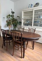 Gezellige klassieke ovale eettafel zonder stoelen., Huis en Inrichting, Complete eetkamers, Ophalen, Gebruikt