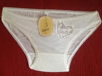 LUXE  LINGERIE  beschikbaar voor biedingen
