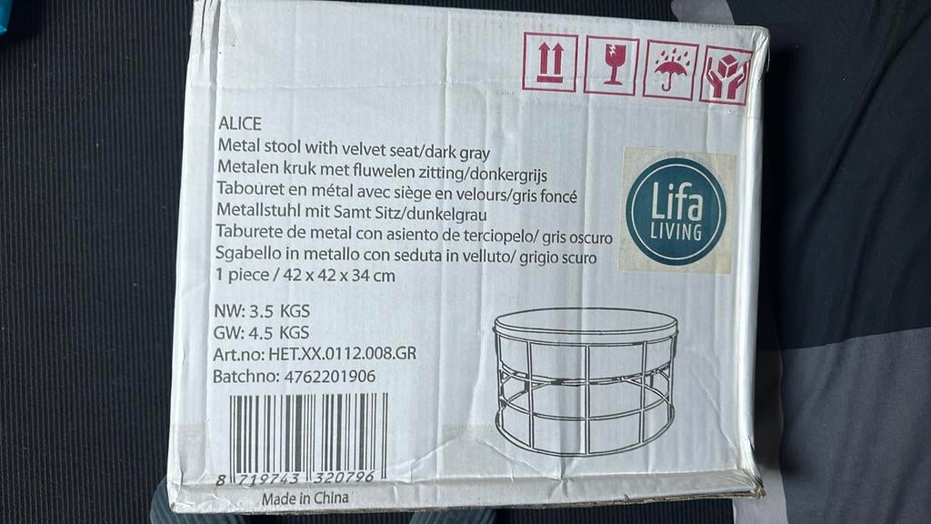 Te koop; metalen zitkruk met velvet bekleding, Huis en Inrichting, Krukjes, Ophalen of Verzenden, Nieuw