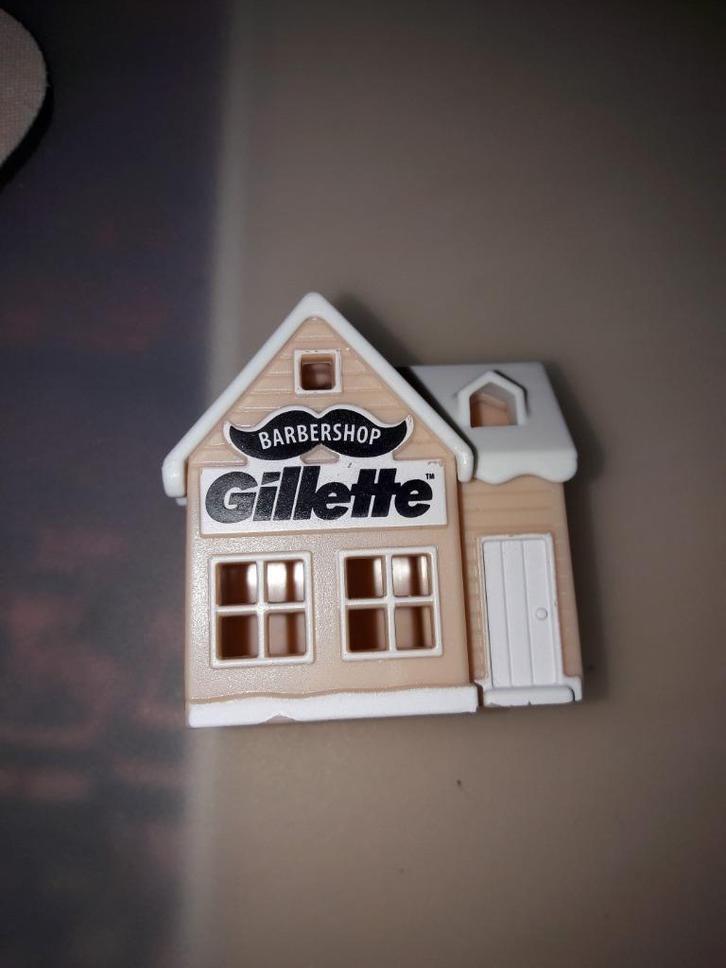 AH Winterdorp figuurtjes - 13 stuks - Leuk tbv kerstdorpen, Verzamelen, Overige Verzamelen, Nieuw, Ophalen of Verzenden