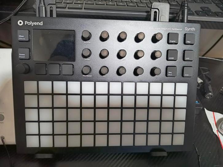 Polyend Play & Synth - Sequencer & Synthesizer, Muziek en Instrumenten, Synthesizers, Zo goed als nieuw, Overige aantallen, Overige merken