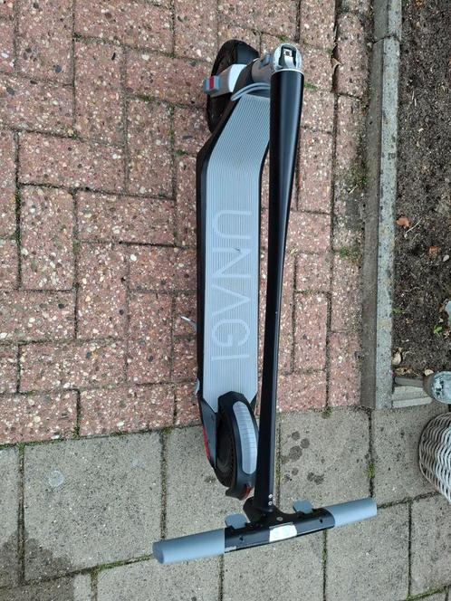 Unagi step Model One E500 (Dual Motor), Fietsen en Brommers, Steps, Zo goed als nieuw, Elektrische step (E-scooter), Ophalen of Verzenden