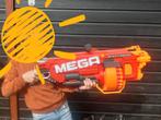 Automatisch mega nerf geweer + batterijen +extra pijltjes, Ophalen of Verzenden, Zo goed als nieuw