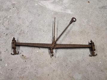 Antieke Balans met Pendule - 100cm Breed beschikbaar voor biedingen