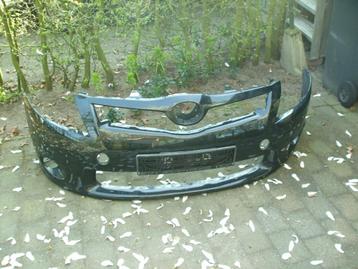 TOYOTA AURUS VOORBUMPER IGST beschikbaar voor biedingen