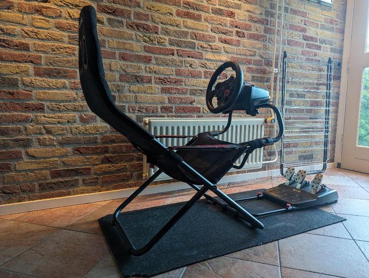 Playseat Challenge Black Racing Suède Opvouwbare Racestoel, Spelcomputers en Games, Spelcomputers | Sony PlayStation Consoles | Accessoires