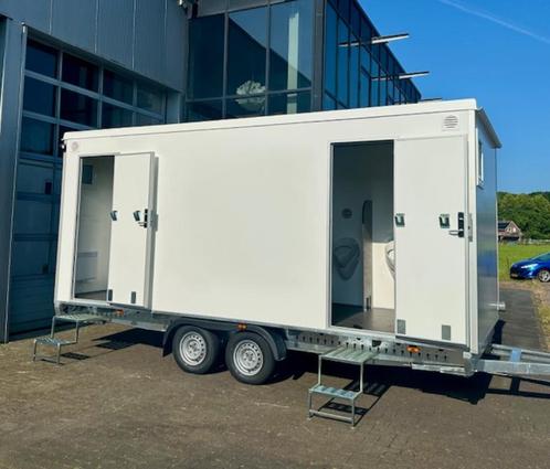 Toiletwagen type 3+1+3 uit voorraad leverbaar, Zakelijke goederen, Machines en Bouw | Keten en Containers, Ophalen