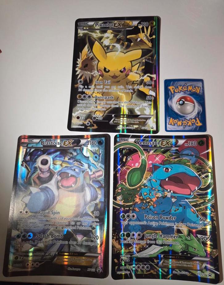 Pokemon Generations Jumbo Promo Cards, Hobby en Vrije tijd, Verzamelkaartspellen | Pokémon, Zo goed als nieuw, Booster, Foil, Ophalen of Verzenden