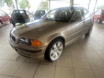 BMW 3-serie 320i Executive Tot eind augustus voor meeneempri beschikbaar voor biedingen
