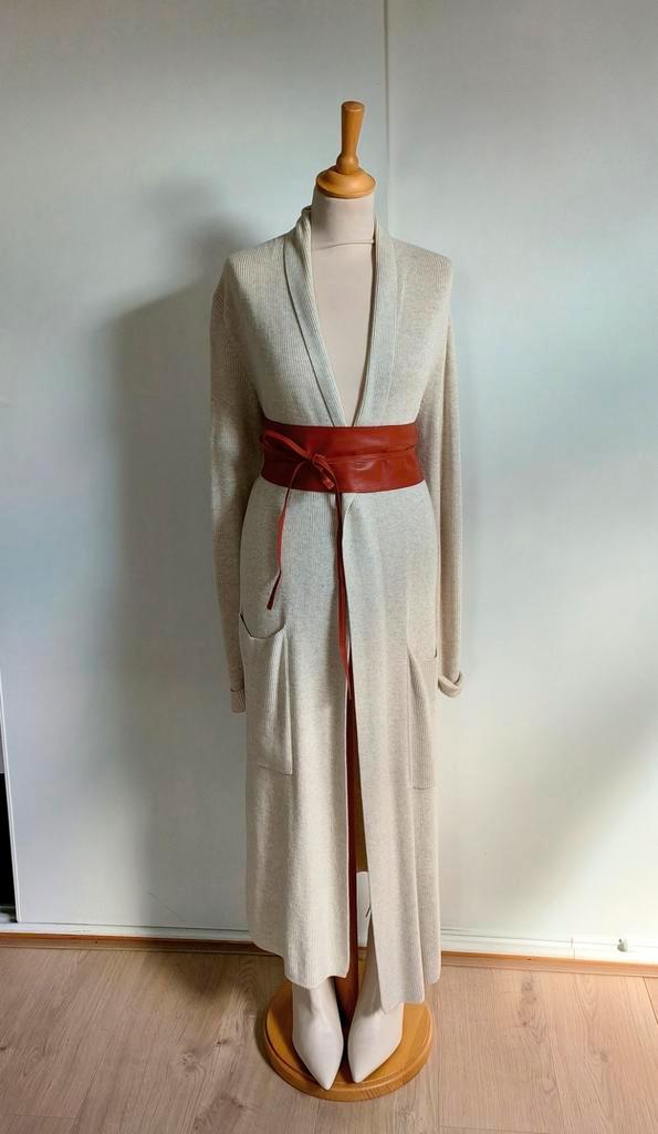 Lang vest KNITS van Rino & Pelle Nieuw, Kleding | Dames, Truien en Vesten, Nieuw, Maat 42/44 (L), Beige, Ophalen of Verzenden
