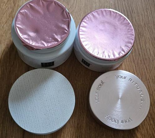 Rituals NIEUWE body cream en body scrub Rituals of Sakura, Sieraden, Tassen en Uiterlijk, Uiterlijk | Gezichtsverzorging, Nieuw