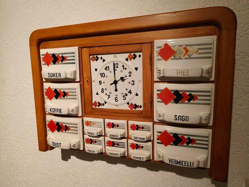Antiek kruidenkastje en keukenklok, Huis en Inrichting, Keuken | Keukenelementen, Gebruikt, Minder dan 100 cm, 50 tot 100 cm, 25 tot 50 cm