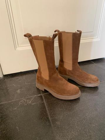Elena Iachi suède Chelsea boots cognac 38 beschikbaar voor biedingen