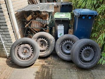 Originele Mercedes stalen velgen beschikbaar voor biedingen