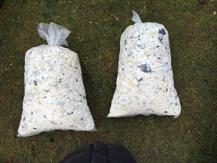 Polyether vlokken - kussenvulling, Hobby en Vrije tijd, Naaien en Fournituren, Nieuw, Overige typen, Ophalen of Verzenden