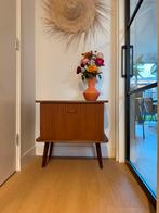 Vintage Houten Kastje, Huis en Inrichting, Kasten | Dressoirs, Minder dan 50 cm, Gebruikt, Ophalen of Verzenden, Minder dan 25 cm