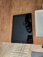 Apple iPad 9th generation 2 jaar oud, Computers en Software, Apple iPads, 10 inch, Overige modellen, Ophalen of Verzenden, Zo goed als nieuw