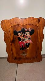 Houten Disney klok (Mickey en Minnie mouse), Huis en Inrichting, Ophalen of Verzenden, Zo goed als nieuw, Analoog, Wandklok