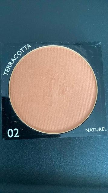 Guerlain bronze Naturel kleur 02 beschikbaar voor biedingen