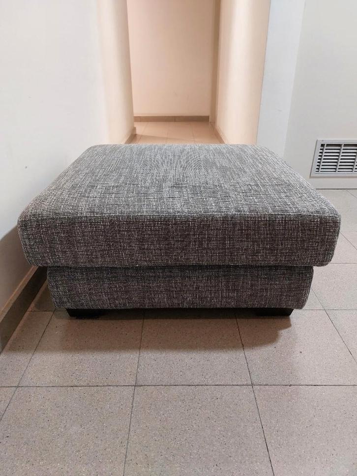 Poef Grijs 87x87x40     µ9z, Huis en Inrichting, Banken | Voetenbanken en Poefen, Zo goed als nieuw, Minder dan 50 cm, Minder dan 50 cm