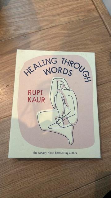 Healing through words | Rupi Kaur | nieuw beschikbaar voor biedingen