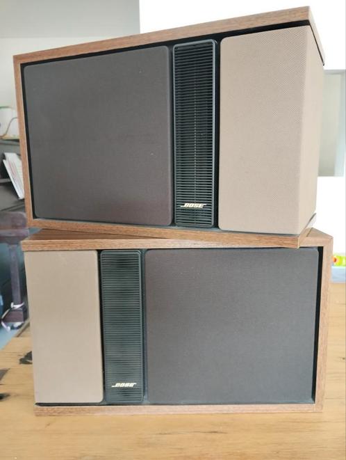 Bose 301 Series II Luidsprekers met Voet, Audio, Tv en Foto, Luidsprekers, Gebruikt, Front, Rear of Stereo speakers, 60 tot 120 watt