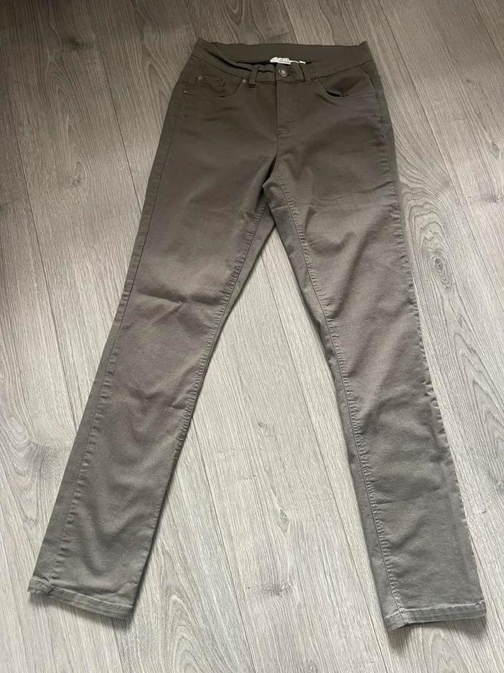 ENJOY olijfgroene “ super “ stretch broek maat 40, Kleding | Dames, Broeken en Pantalons, Zo goed als nieuw, Maat 38/40 (M), Groen