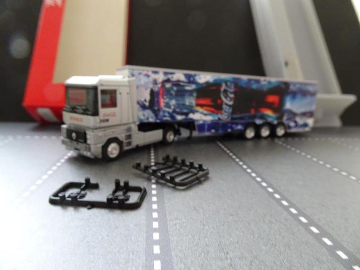830 albedo renault ae coca cola 1:87 truck trein oplegger, Hobby en Vrije tijd, Modelauto's | 1:87, Nieuw, Bus of Vrachtwagen