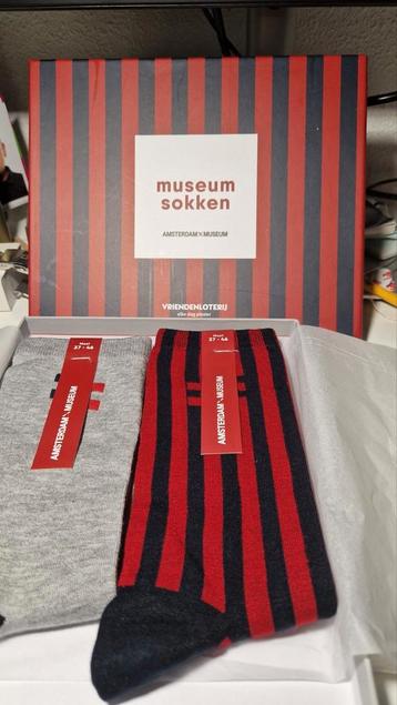 Museum sokken 2 paar (Amsterdam Museum) maat 37-46 beschikbaar voor biedingen