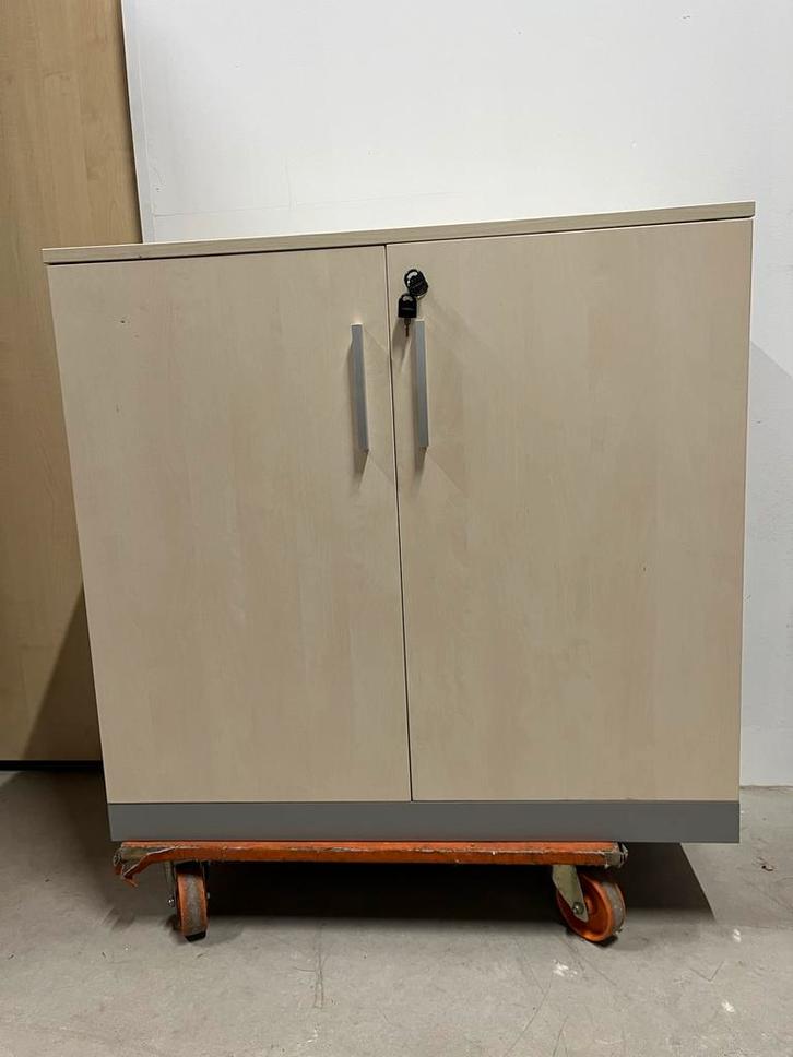 Vepa houten draaideurkast, Huis en Inrichting, Kasten | Kledingkasten, Gebruikt, 100 tot 150 cm, 50 tot 100 cm, 25 tot 50 cm, Met deur(en)