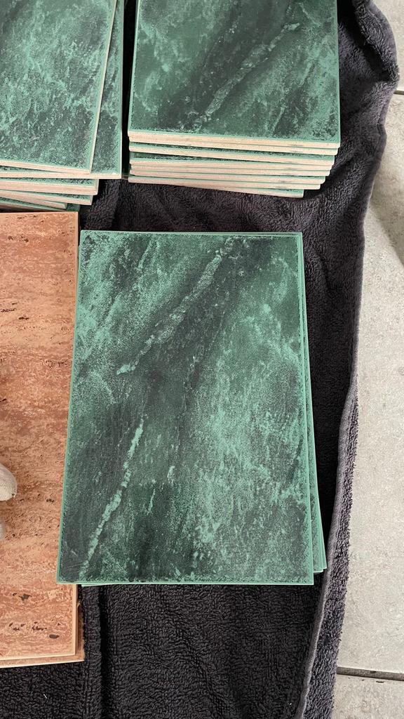 23 Tegels 22,5x15cm - Groen gemarmerd, Doe-het-zelf en Verbouw, Tegels, Gebruikt, Wandtegels, Overige materialen, 20 tot 40 cm