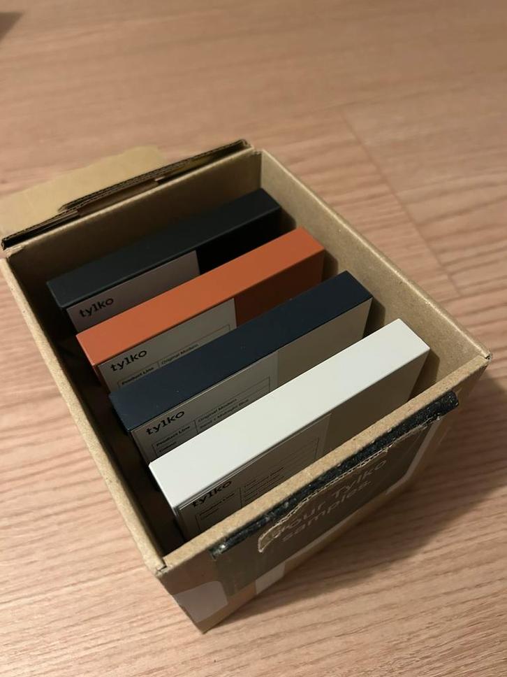 Tylko kast samples/stalen, Huis en Inrichting, Kasten | Boekenkasten, Zo goed als nieuw, 50 tot 100 cm, Minder dan 100 cm, 25 tot 50 cm