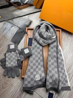 Louis Sjaal & Handschoenen Set | moncler Prada Gucci, Kleding | Heren, Mutsen, Sjaals en Handschoenen, Ophalen of Verzenden, Nieuw