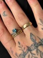 9k Gouden Ring met Blauwe Topaas, Sieraden, Tassen en Uiterlijk, Ringen, Blauw, Ophalen of Verzenden, Zo goed als nieuw, 17 tot 18