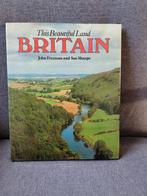 Britain Reisgids - John Freeman & Sue Sharpe, Overige merken, Europa, Ophalen of Verzenden, Zo goed als nieuw