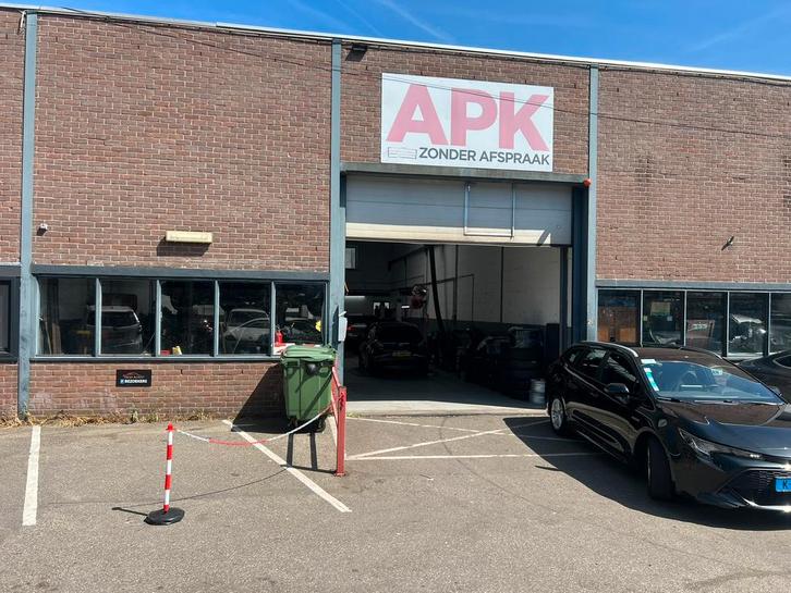 Autobedrijf ter overname Zoetermeer apk op zeer goede locati, Zakelijke goederen, Exploitaties en Overnames