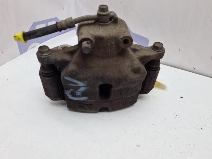 Remklauw (Tang) rechts-voor van een Hyundai I40, Auto-onderdelen, Remmen en Aandrijving, Hyundai, Gebruikt, 3 maanden garantie