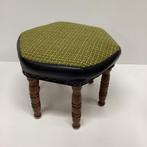 Voetenbankje, leuk retro!, Minder dan 50 cm, Gebruikt, Ophalen of Verzenden, Xx