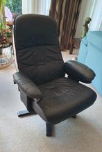 Zwarte leren relaxstoel, Huis en Inrichting, Fauteuils, Ophalen, Gebruikt, Modern, 50 tot 75 cm