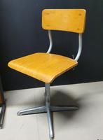 13040 13041 Vintage industriele schoolstoel stoel stoelen, Gebruikt, Ophalen