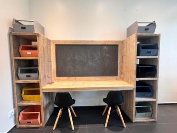 Te koop: Steigerhouten Speeltafel/Bureau beschikbaar voor biedingen