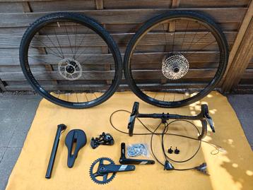 Sram Apex XPLR 1x12 compleet met wielen stuur stuurpen zadel beschikbaar voor biedingen