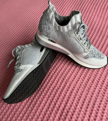 La strada sneakers schoenen maat 39 wit grijs zilver zgan