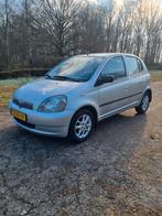 Toyota Yaris 1.0 16V Vvti 5DR 1999 Grijs, Auto's, Toyota, Voorwielaandrijving, Stof, 4 cilinders, 400 kg