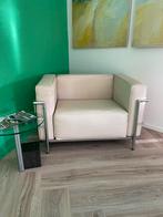 LE CORBUSIER Copy - Steelform LC31 armchair, Huis en Inrichting, Banken | Sofa's en Chaises Longues, Made in Italy, Minder dan 150 cm