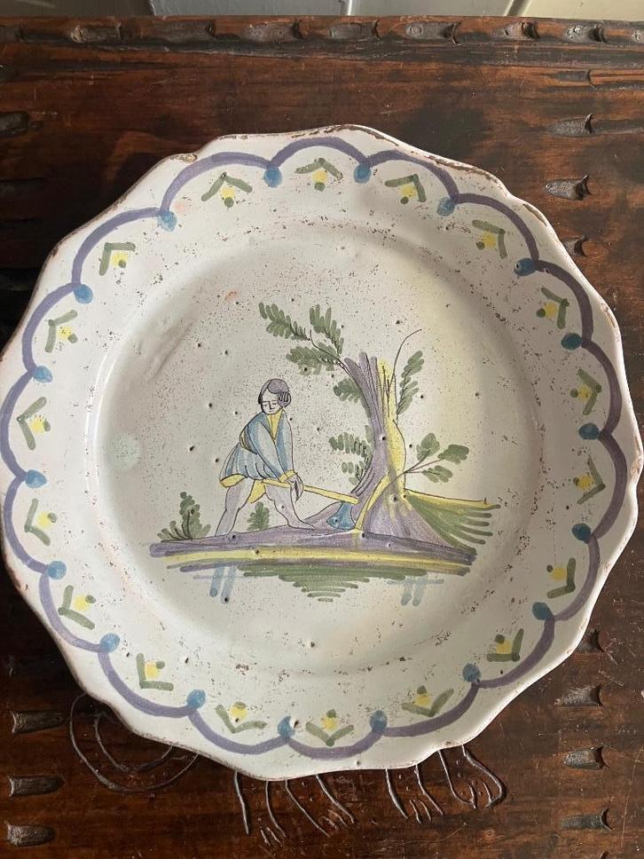 Fraai bord Nevers 18e eeuw, Antiek en Kunst, Antiek | Keramiek en Aardewerk, Ophalen of Verzenden