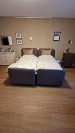 Twee keer 1persoons seniorenbed pas 2 maanden oud !!, Huis en Inrichting, Slaapkamer | Bedden, 90 cm, Eenpersoons, Bruin, Ophalen of Verzenden