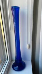 Hoge vaas 60 cm kobaltblauw, Huis en Inrichting, Woonaccessoires | Vazen, Ophalen, Overige kleuren, 50 tot 75 cm, Glas