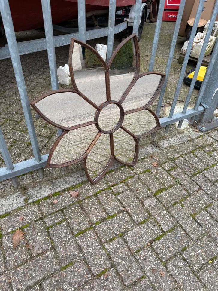 Handgemaakte bloemenspiegel, Huis en Inrichting, Woonaccessoires | Spiegels, Nieuw, 75 tot 100 cm, Minder dan 100 cm, Rond, Ophalen